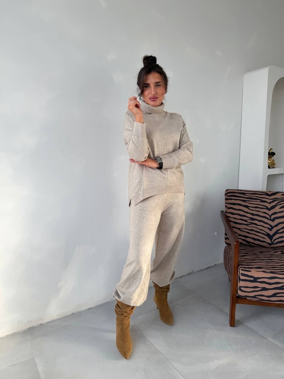 трикотажные костюмы,костюм вязаный брючный,костюм бежевый,трикотажный костюм с брюкам,теплый вязаный костюм
