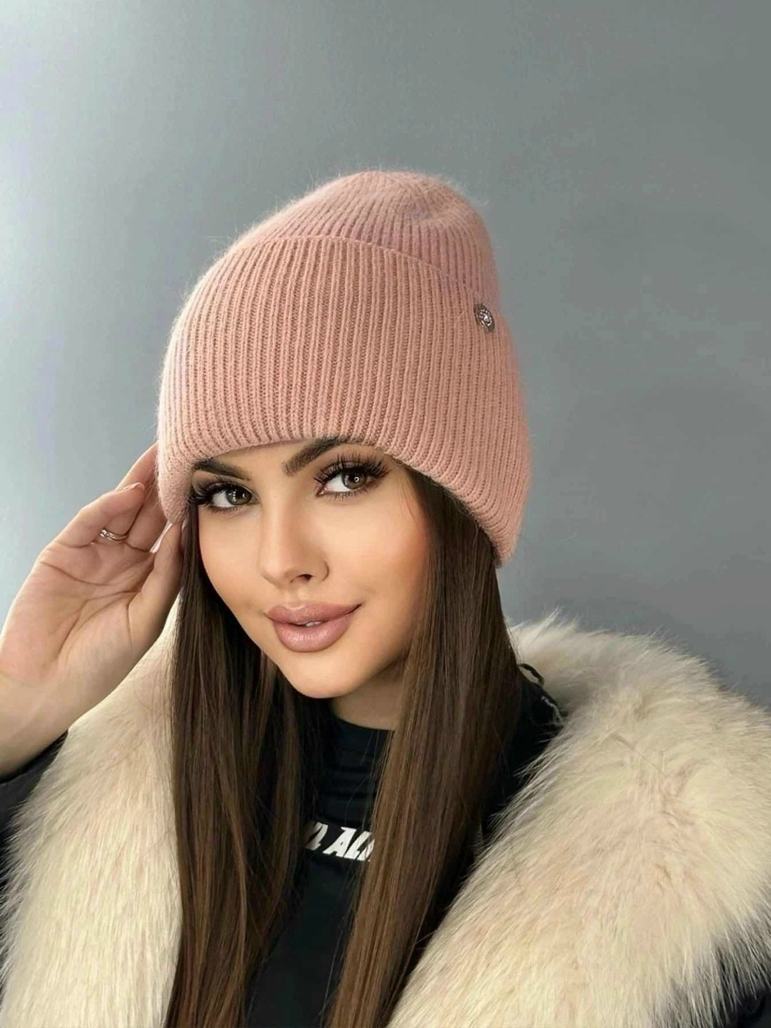 шапка женская,шапка вязаная зимняя,шапка женская зимняя бини,стильная женская шапка,женская шапка бини