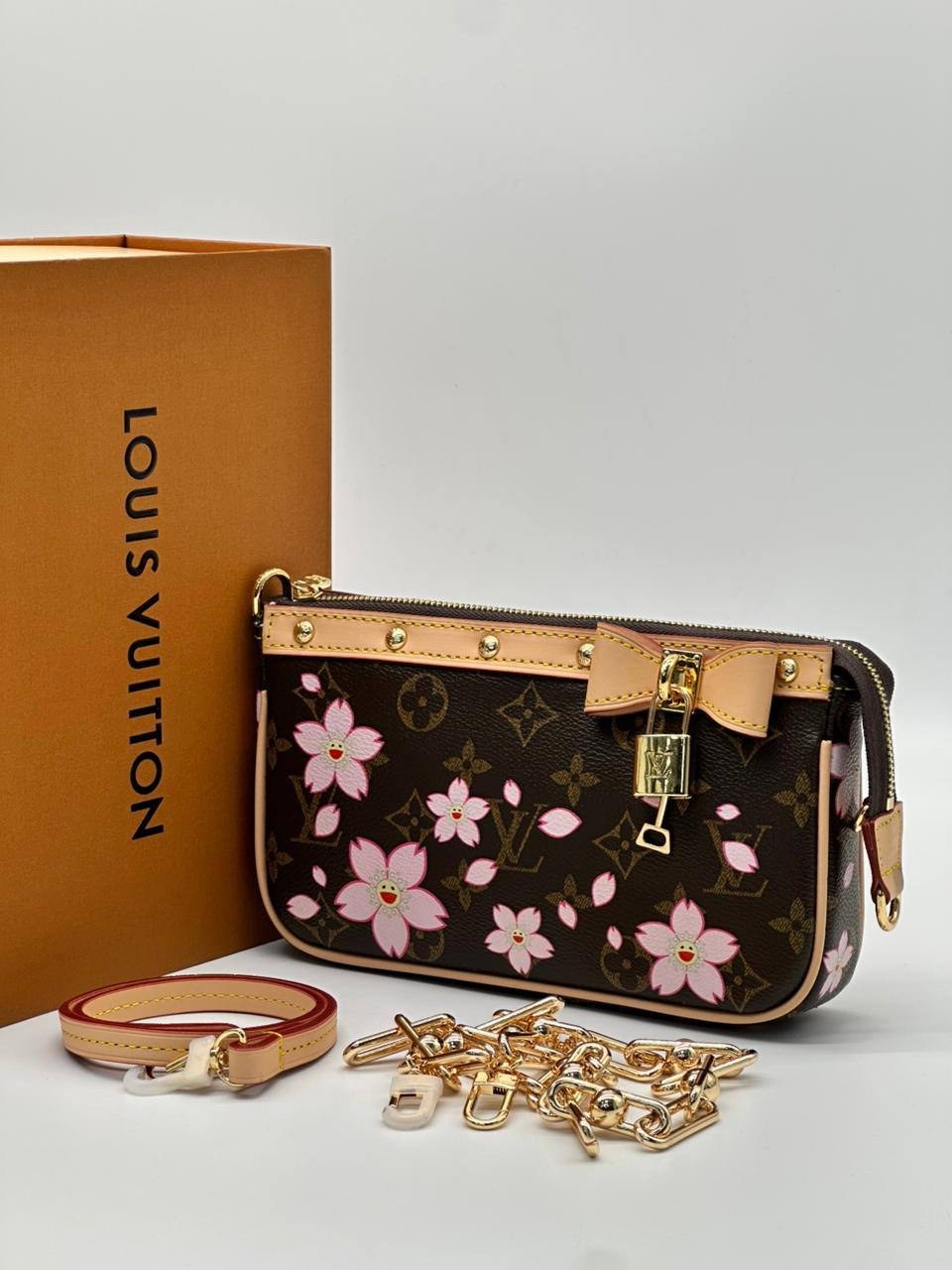 cумка louis vuitton,сумка женская louis vuitton,сумка луи виттон,louis vuitton сумка на плечо,винтажная луи виттон мураками сумка сакура