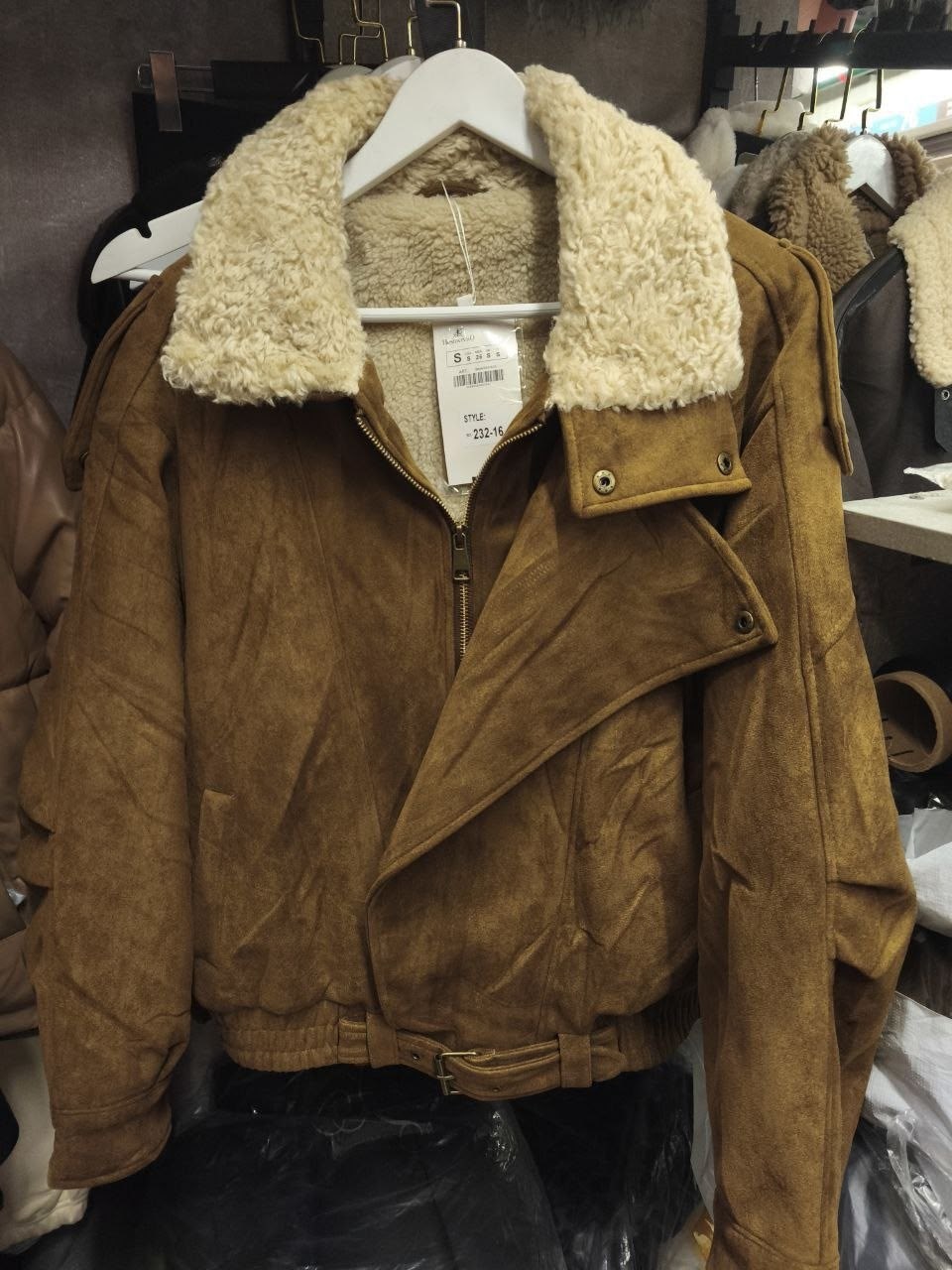 куртка из искусственной замши,куртка из замши,замшевая куртка,теплая куртка,вельветовая куртка