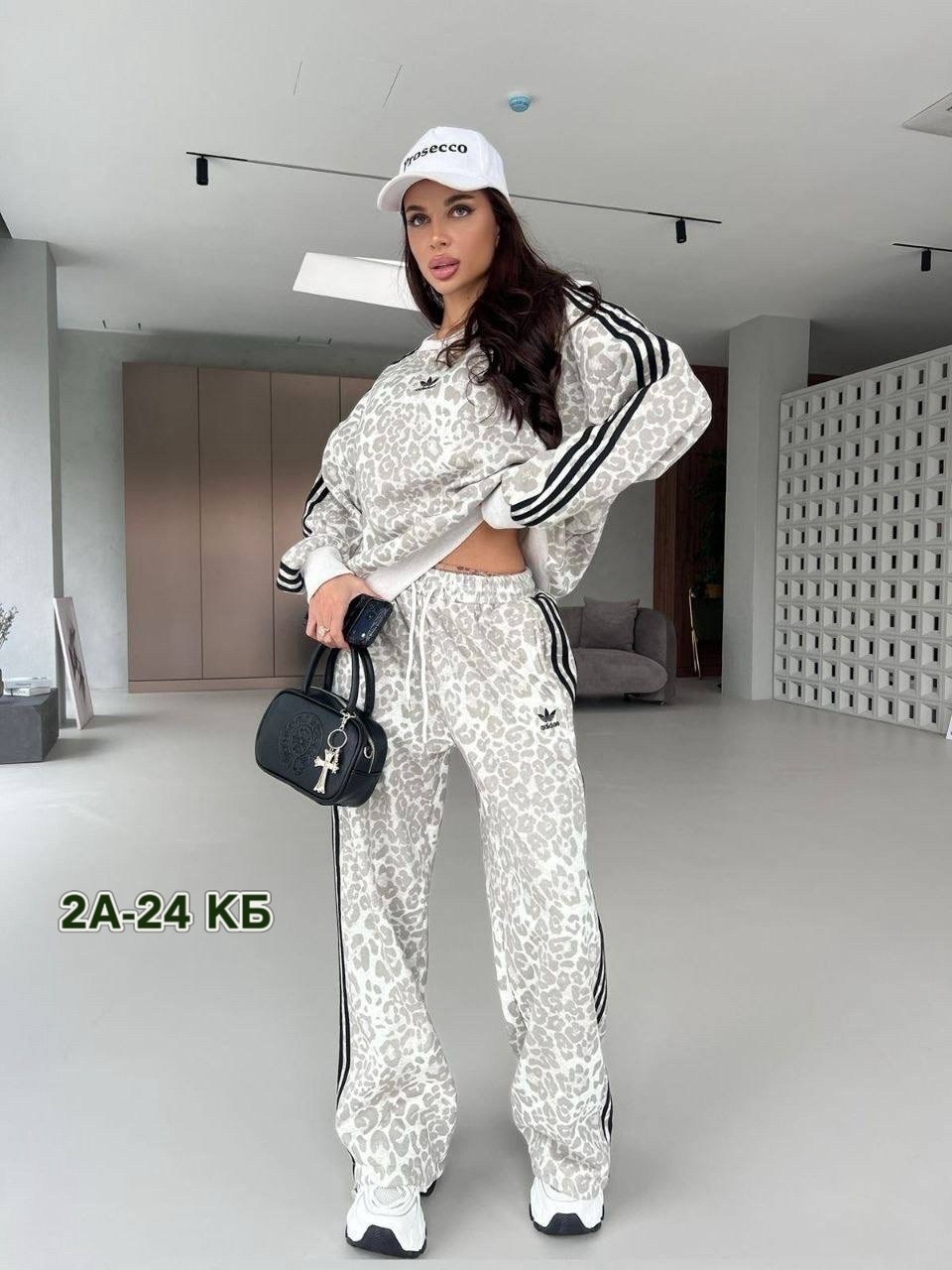 спортивные костюмы женские,костюмы женские,спортивные костюм,стильные костюмы,костюм женские спортивные костюмы