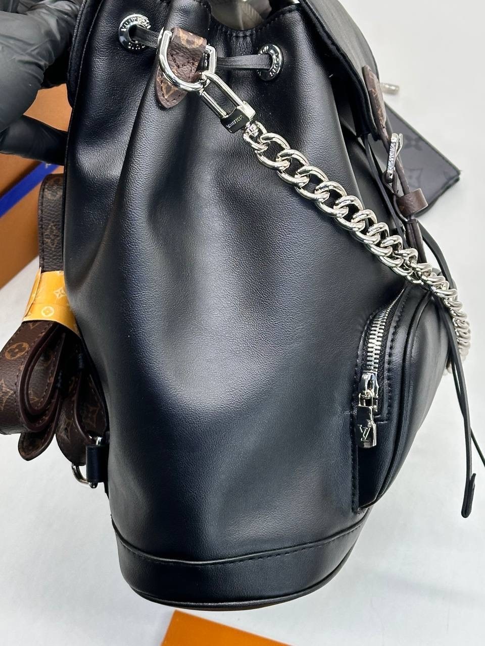 рюкзак женский кожаный,louis vuitton рюкзак,кожаные рюкзаки,рюкзак модный,женская сумка рюкзак