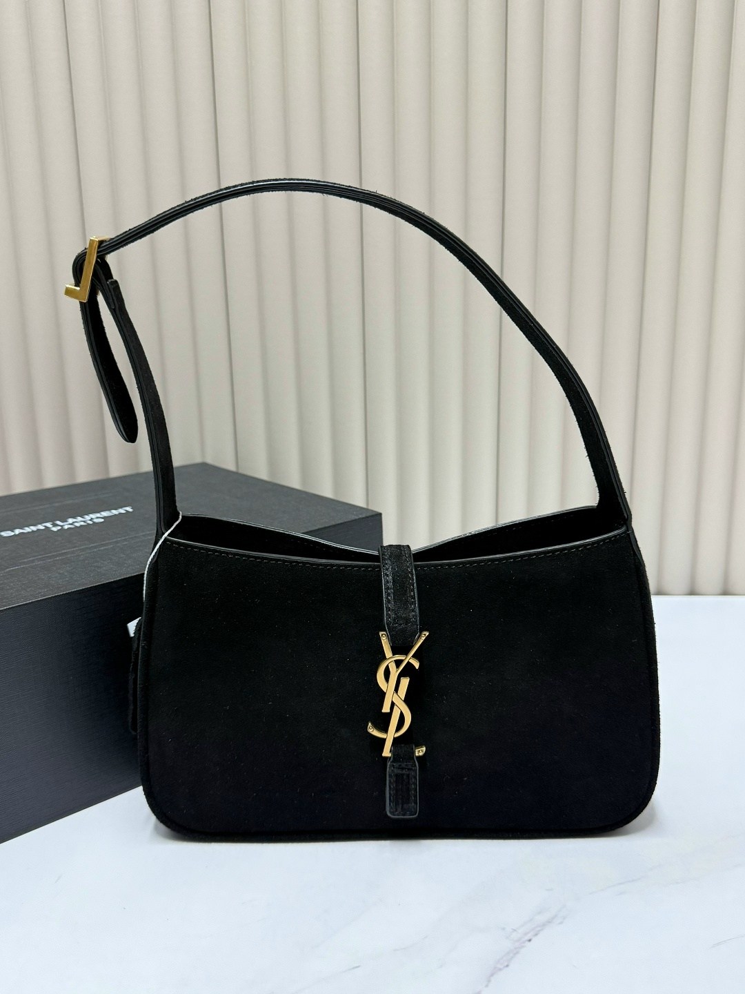 сумка yves saint laurent,cумка saint laurent,сумка женская yves saint laurent,замшевая сумка,сумка женские