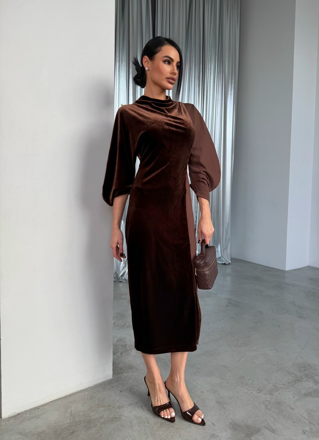 бархатное платье,платье из бархата,платье коричневое,платье велюр,платье бархат