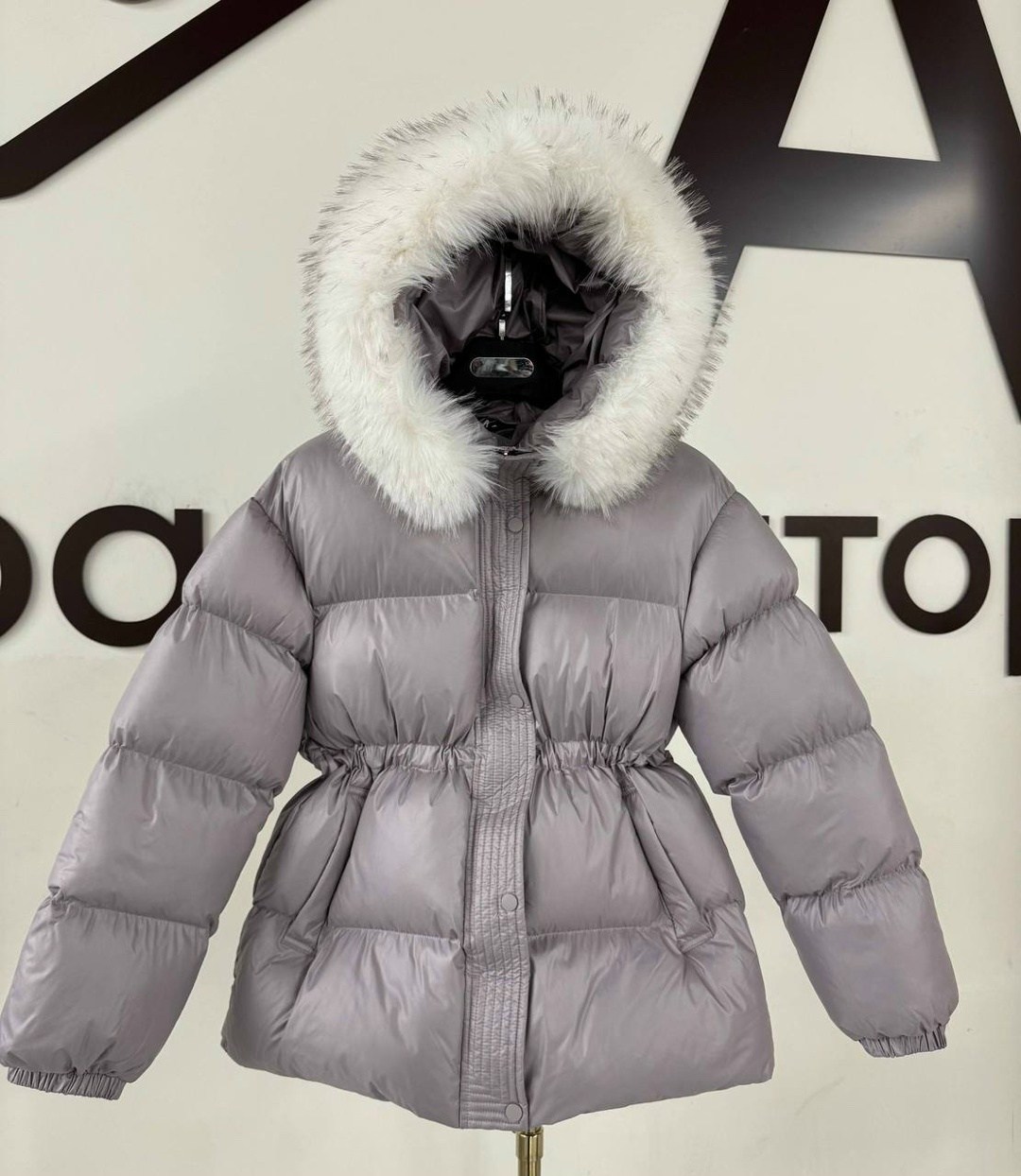 модные пуховики,пуховик,женский зимний пуховик,белый пуховик,пуховик бежевый