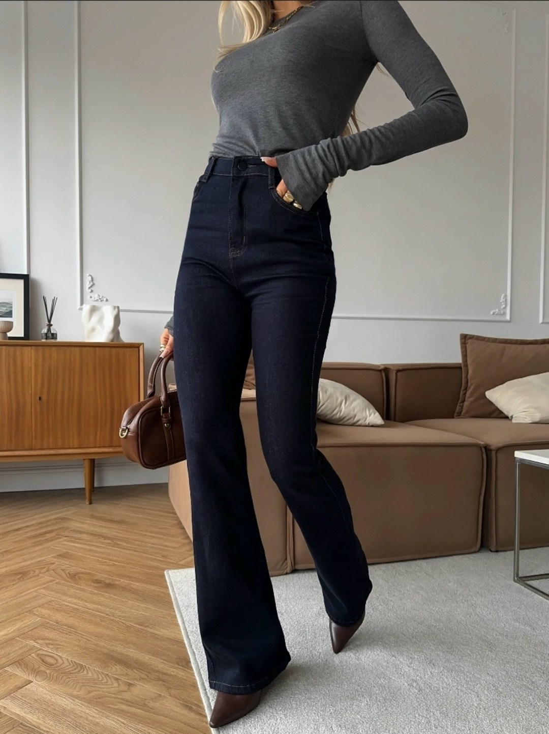 джинсы клеш женские,джинсы клеш,женские джинсы,джинсы клеш черные,джинсы базовые