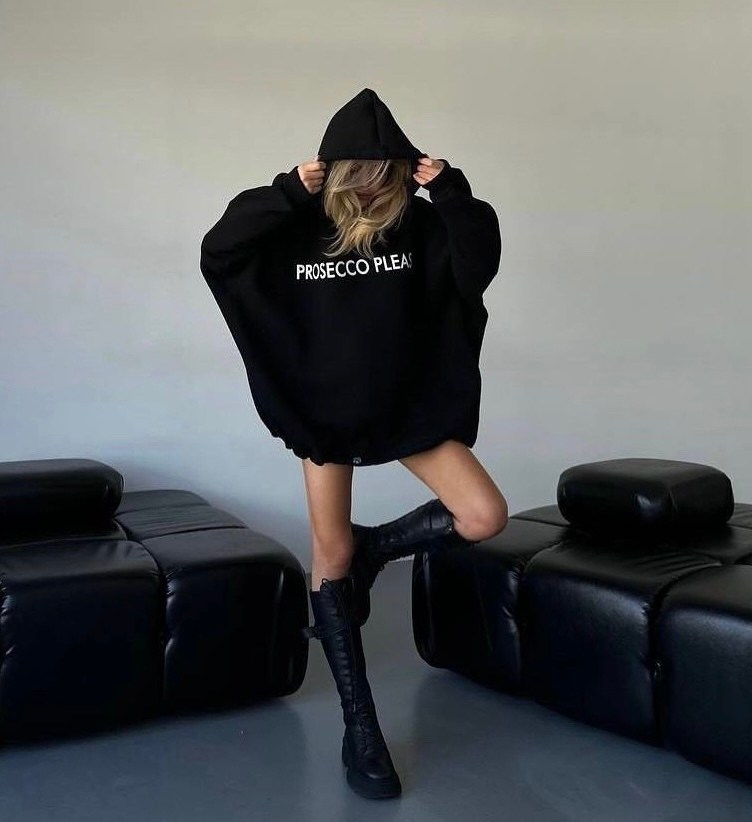 худи оверсайз,толстовка оверсайз,женское худи оверсайз,стиль оверсайз,оверсайз свитшот