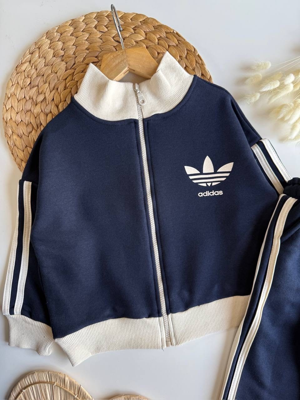 спортивный костюм adidas originals,детский спортивный костюм adidas,adidas tracksuit,детский спортивный костюм adidas originals,костюм спортивный тройка адидас детский