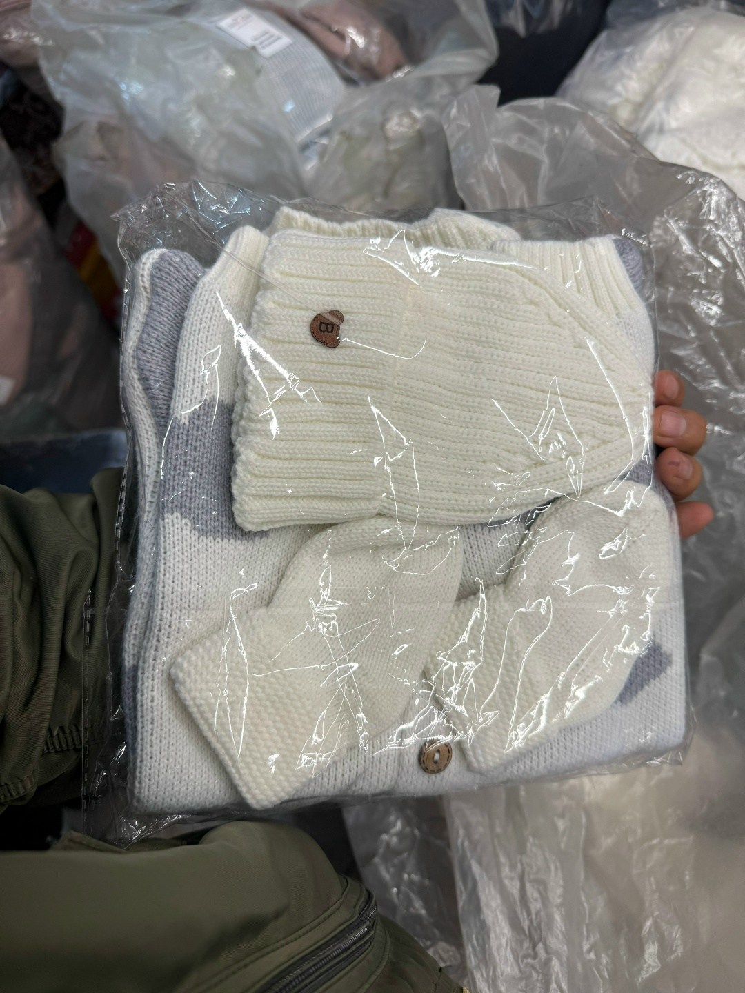 вязаный комбинезон для новорожденных белый,комбинезон вязаный для новорожденного,вязаные комплекты для новорожденных,вязаный комбинезон для новорожденного набор на,вязаные комплекты