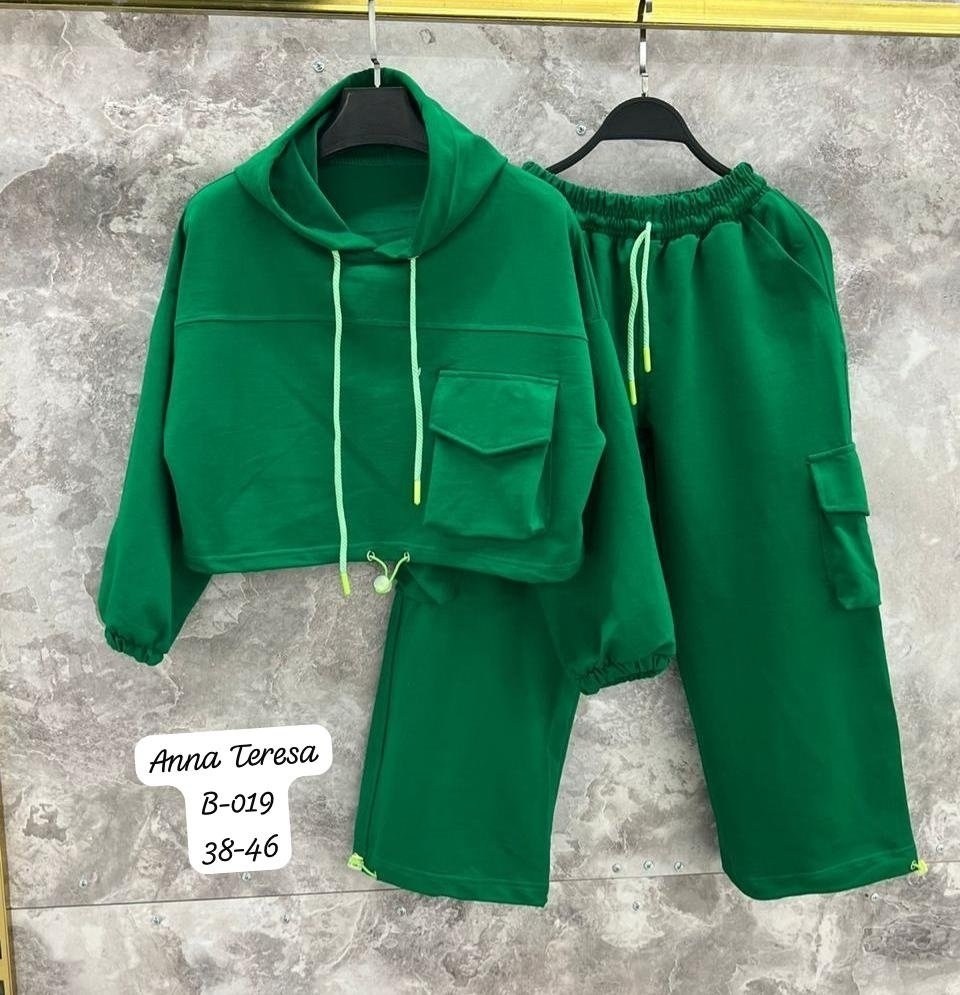 спортивные костюм,костюм модный,костюмы спортивные женские,трикотажные костюмы,спортивные костюмы для девочек