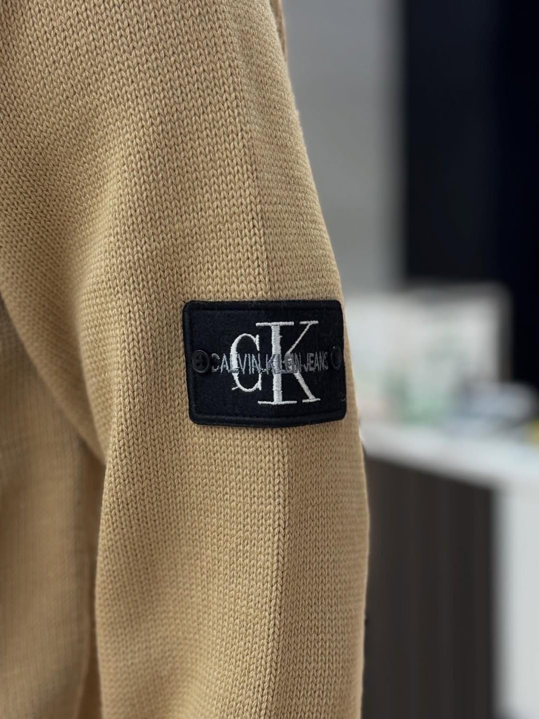 стон айленд свитер,свитер stone island,бежевый джемпер,кофта стон айленд,свитеры мужские