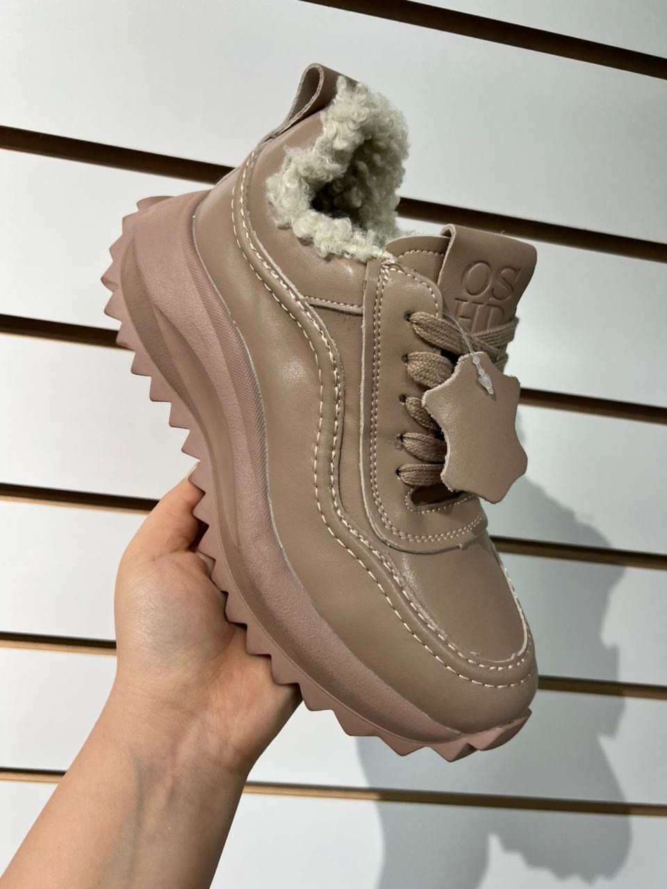 ,кроссовки женскиe, женская,зимние кроссовки женские,теплые кроссовки