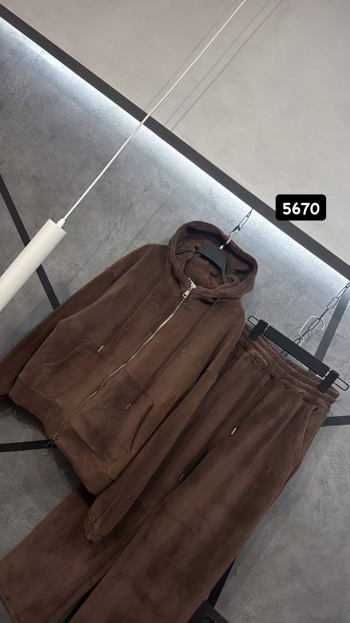 костюм спортивный велюровый,женские спортивные костюмы,велюровые костюмы,теплый костюм,костюм велюровый женский