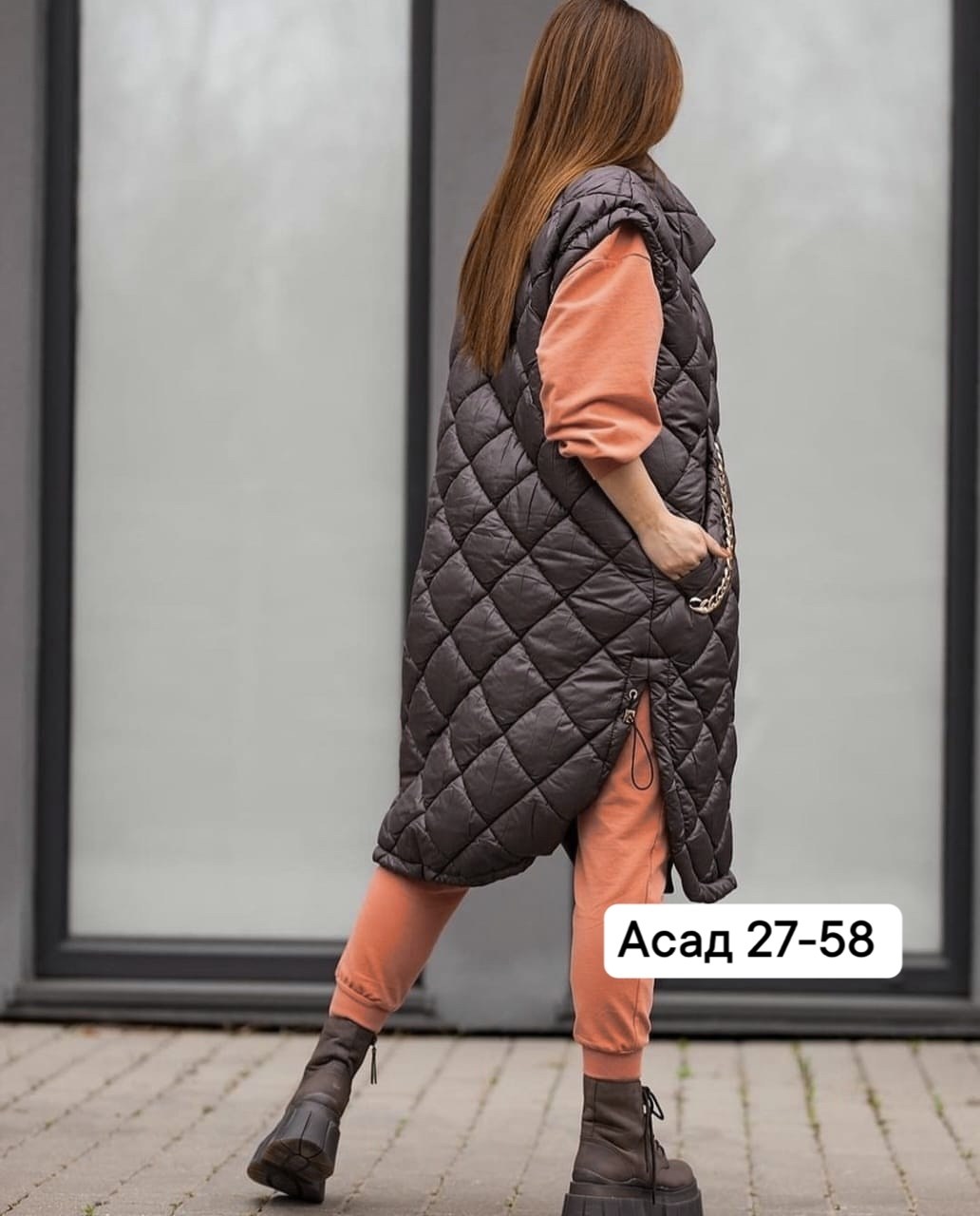 длинная жилетка стеганная женская размер 56-58,жилетка,жилет удлиненный,жилетка удлиненная,жилет на синтепоне