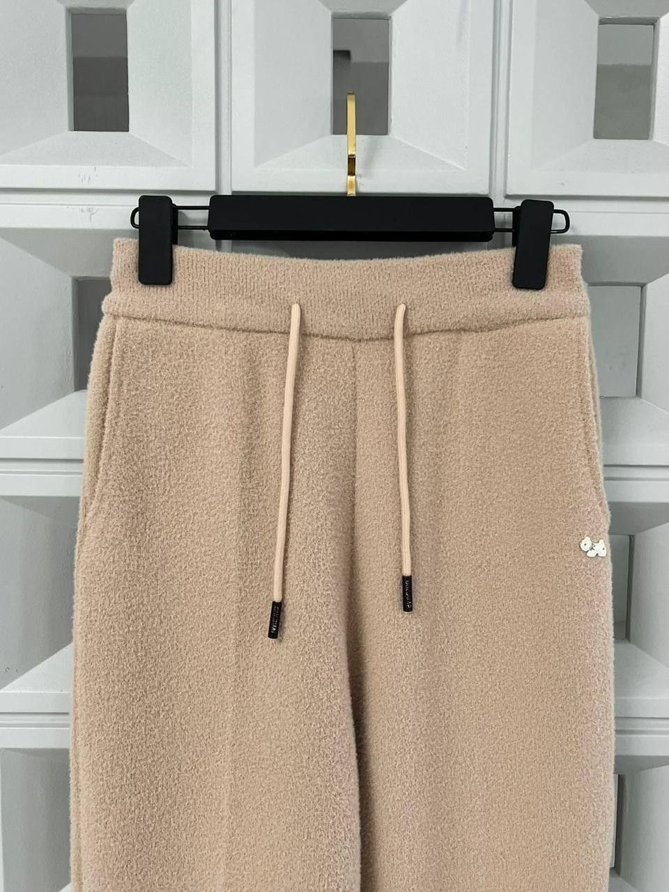 кофта женская,свитера женские,брюки женские,костюмы женские