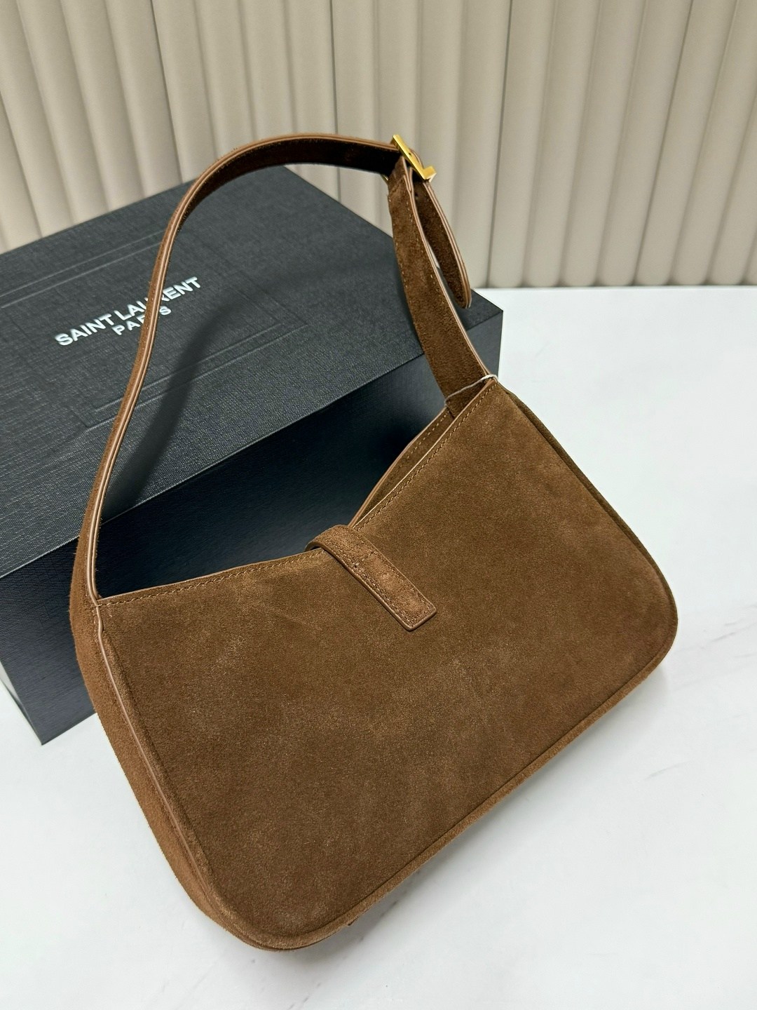 yves saint laurent сумка,замшевая сумка,сумка женская yves saint laurent,женская замшевая сумка,сумка женская ysl