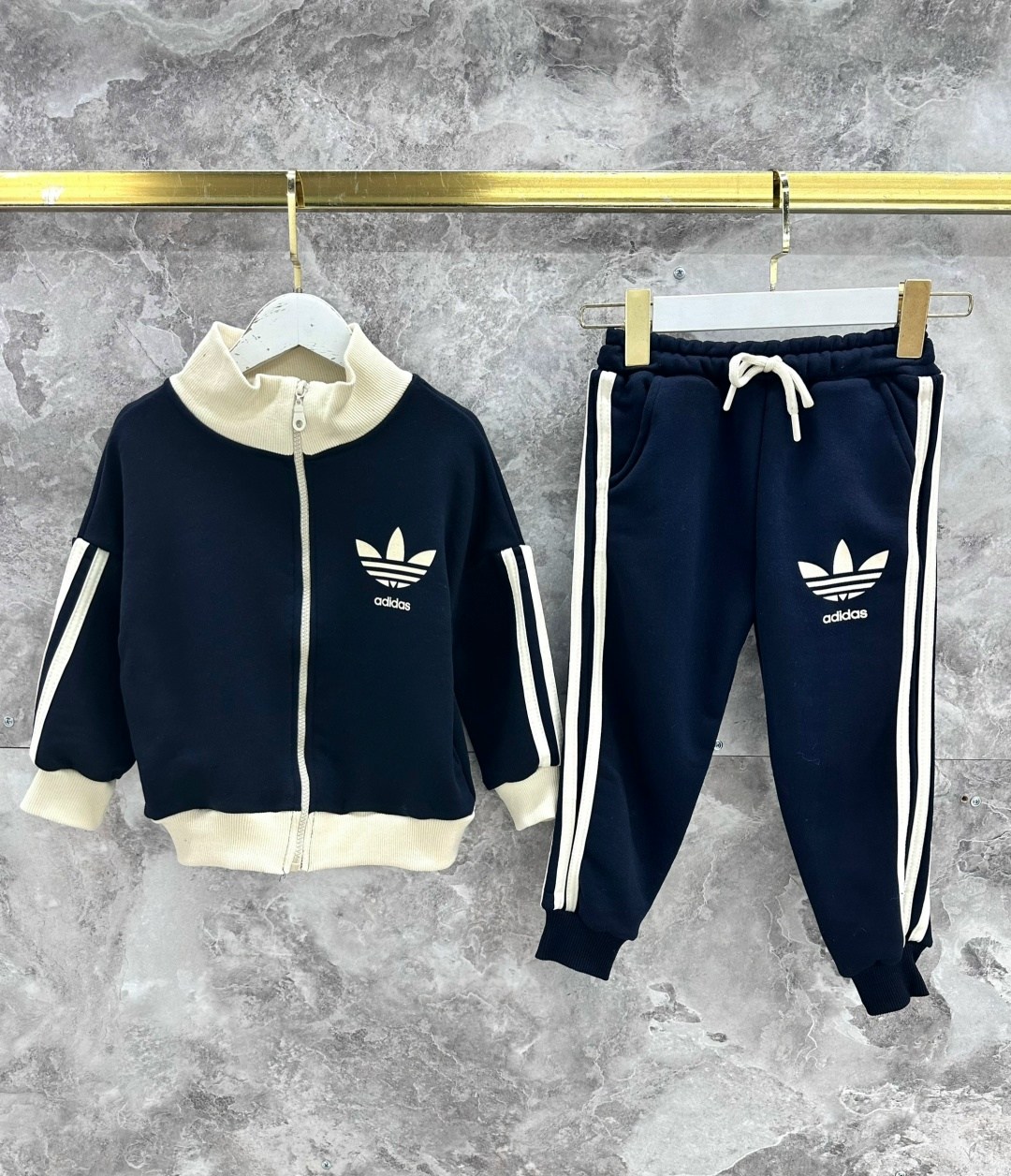 спортивный костюм adidas originals,детский спортивный костюм adidas,adidas tracksuit,детский спортивный костюм adidas originals,костюм спортивный тройка адидас детский