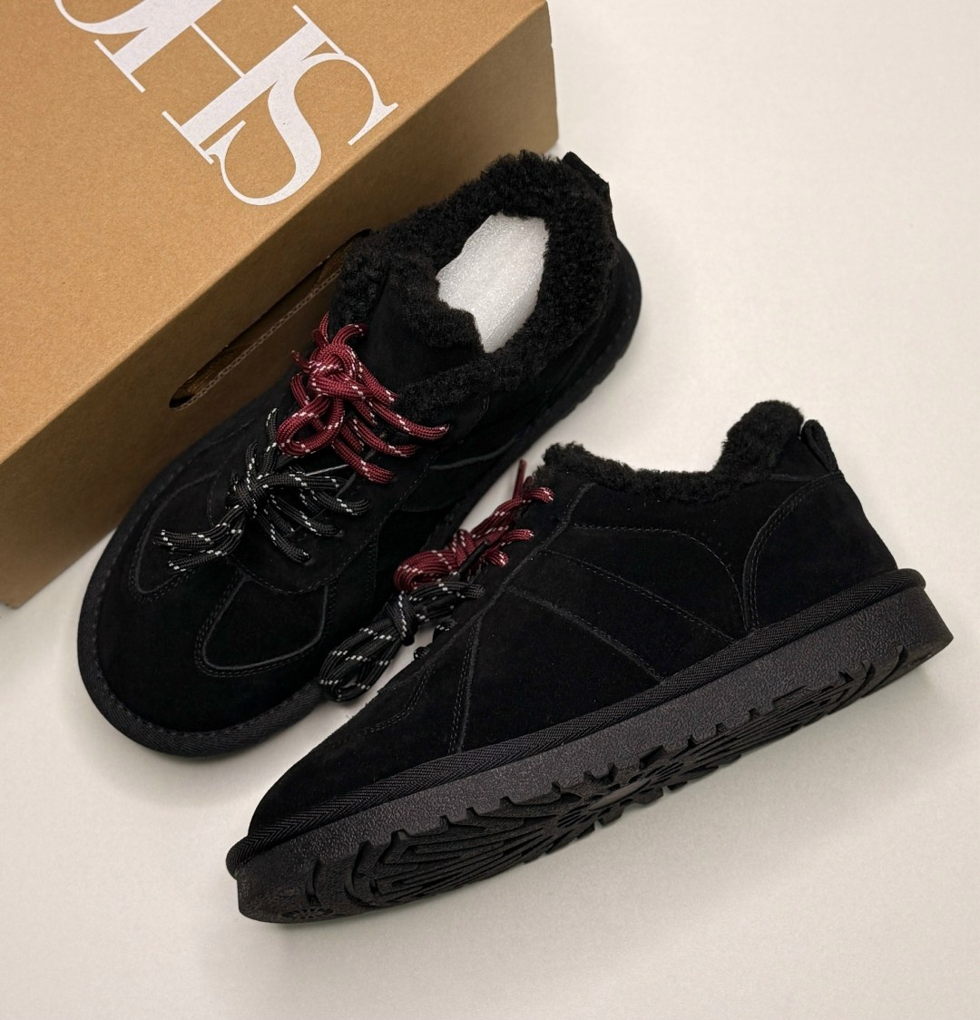 кроссовки замшевые,, угги,зимняя ,замшевые ботинки