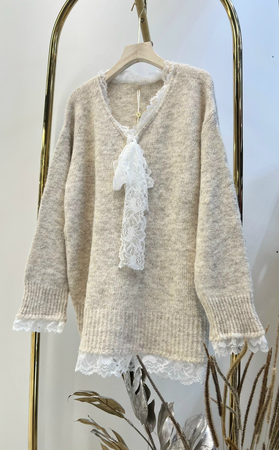 элегантные кардиганы,кофта женская,кофта с кружевами,модные свитера,вязаные свитера