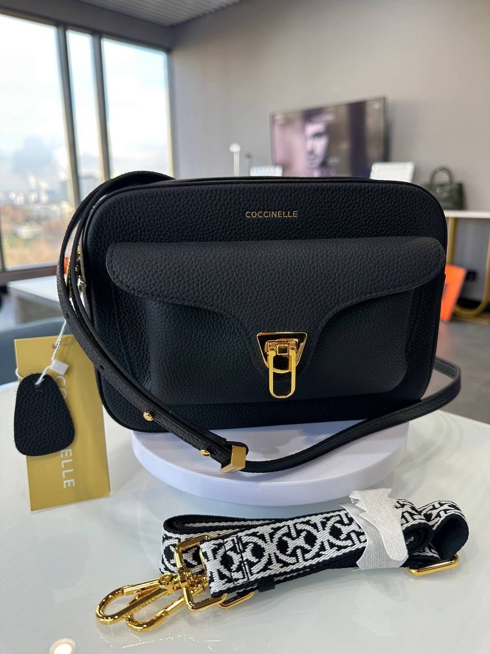 сумка coccinelle,coccinelle beat soft,женская сумка coccinelle,coccinelle сумка на плечо,сумка через плечо coccinelle