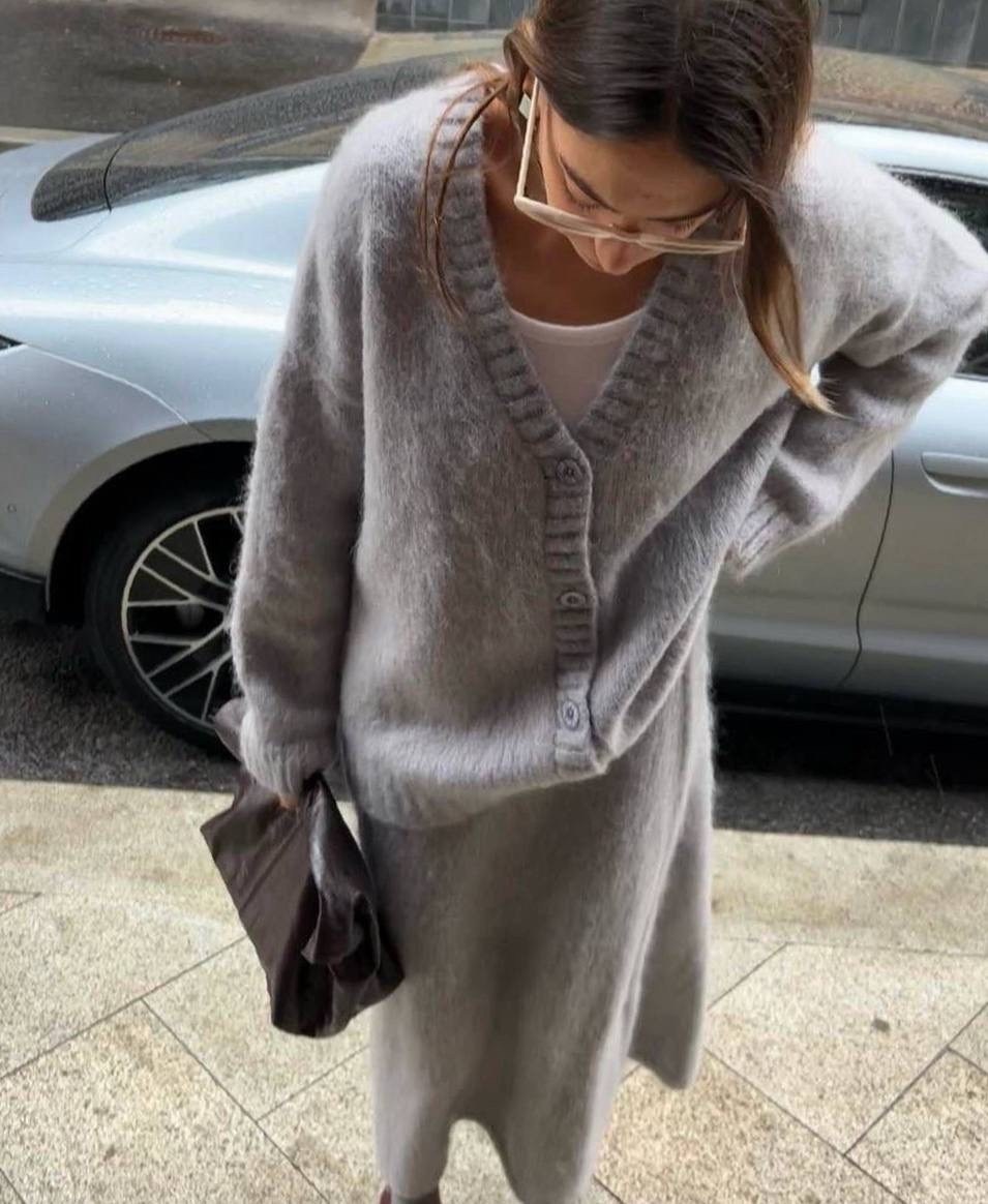 вязаные платья,вязаные кардиганы,вязаный костюм с юбкой,кашемировый кардиган,вязаные костюмы