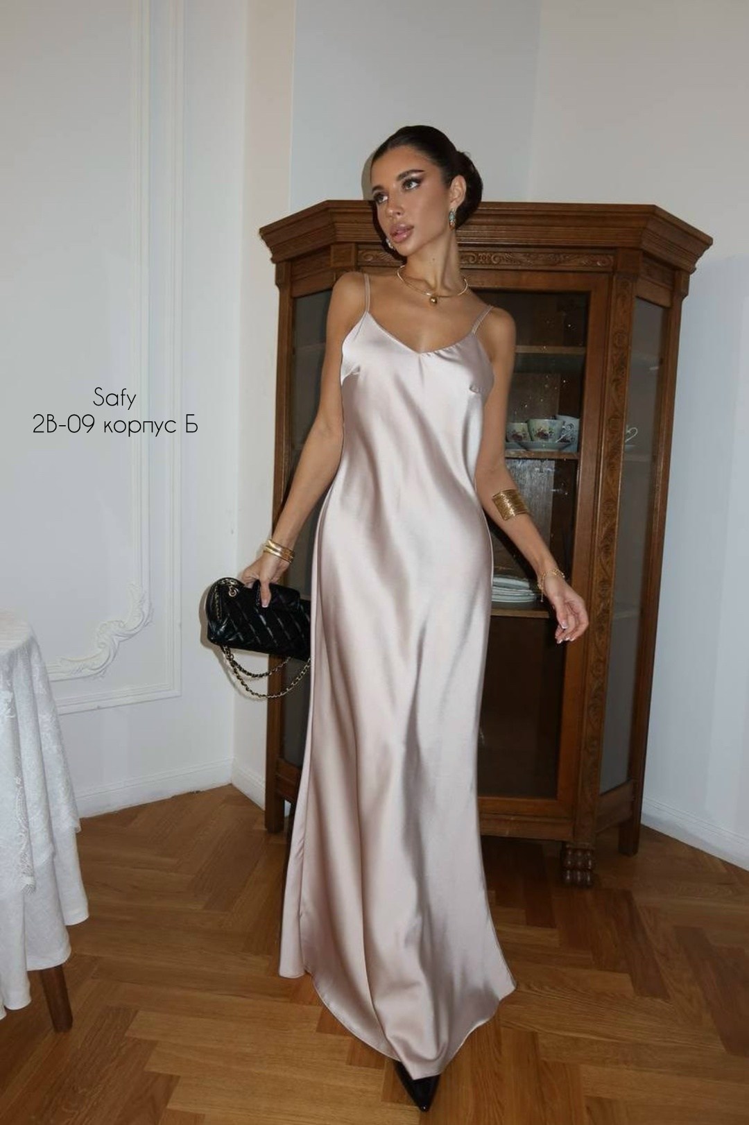 атласное платье,шелковое платье,платье,коричневое платье,атласное платье макси