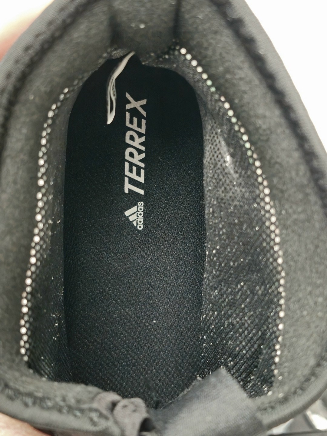 кроссовки,мужские кроссовки,кроссовки черные,ботинки прада,кроссовки женскиe