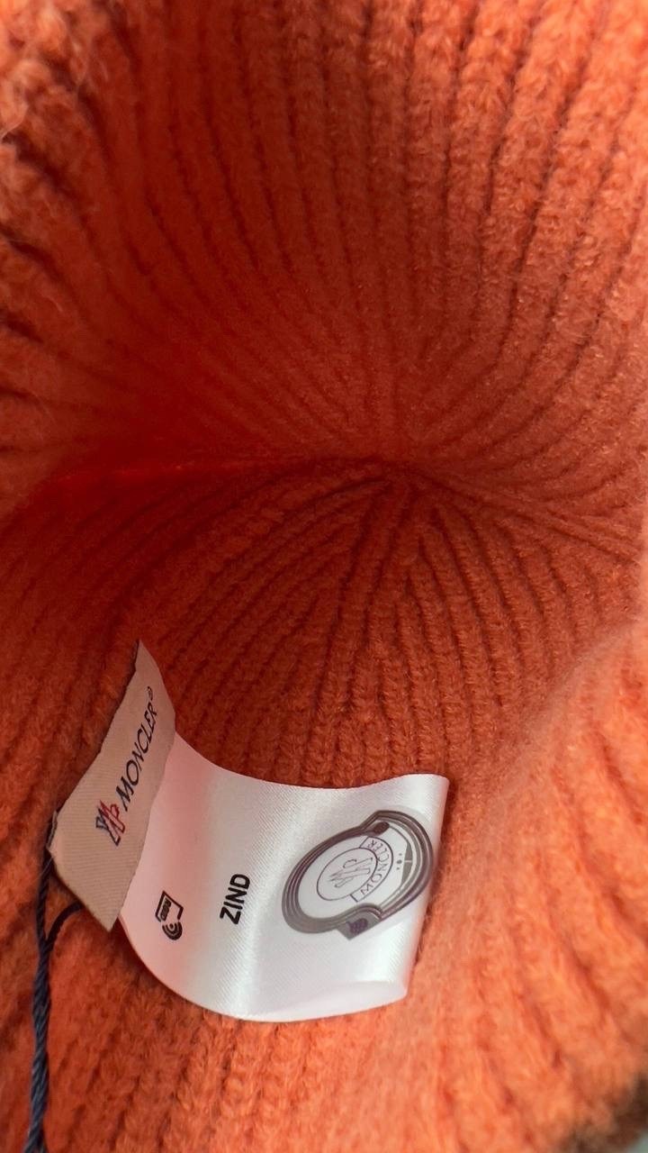 шапка moncler,красная шапка монклер,шапка moncler бини,шапка бини,шапка монклер