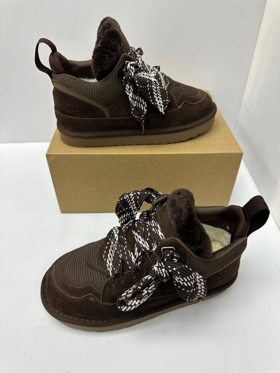 , женская,зимняя  женская,зимняя ,кроссовки ugg