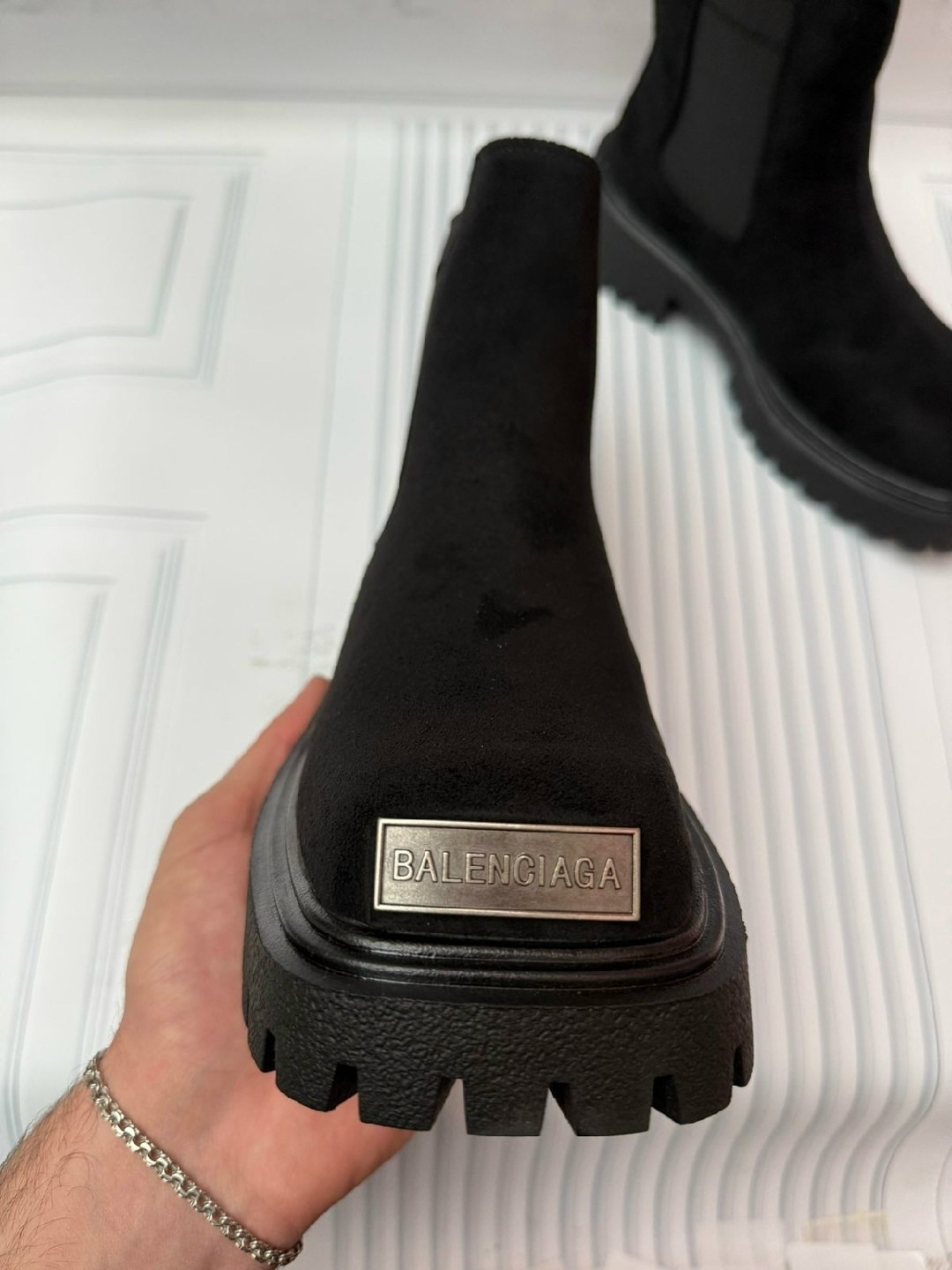 ботинки balenciaga,ботинки balenciaga tractor,ботинки зимние челси замшевые,модные женские ботинки,