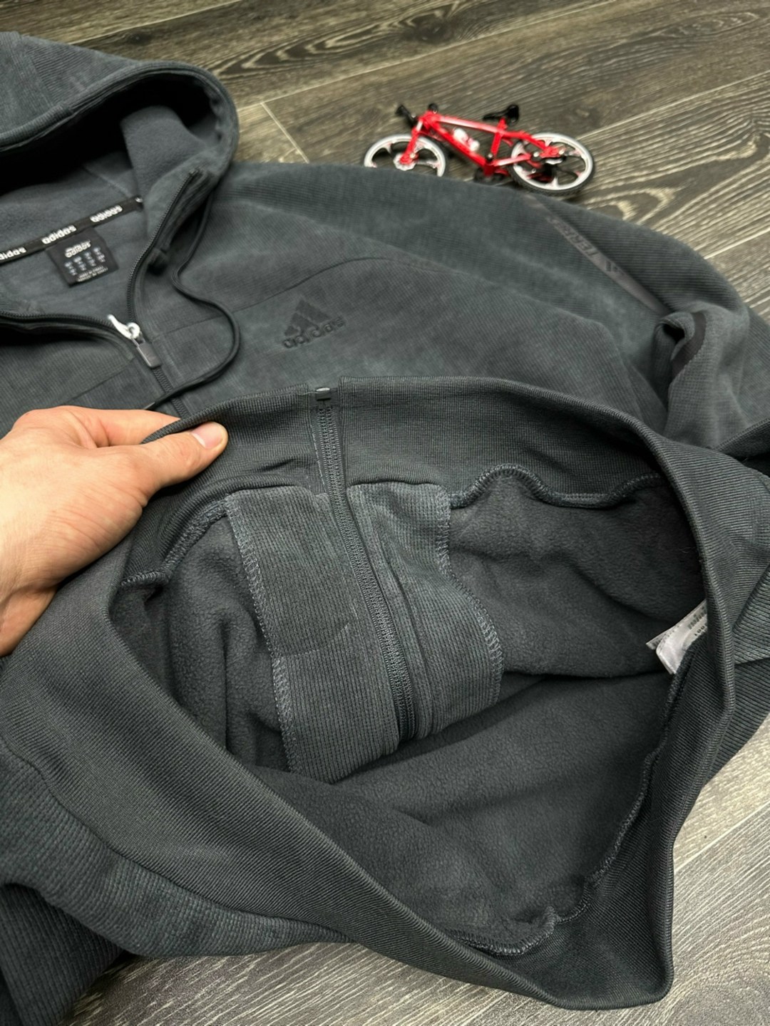 костюм на флисе,флисовые костюмы,костюм на флисе мужской,спортивные костюмы на флисе,спортивные костюм