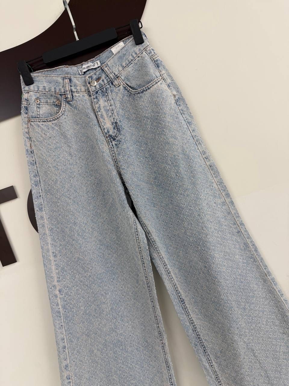 широкие джинсы,широкие джинсы женские,джинсы женские,джинсы с широкими штанинами,женские джинсовые брюки с широкими штанинами