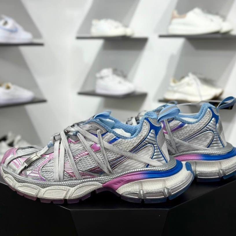 женские кроссовки balenciaga,кроссовки balenciaga,balenciaga 3 xl кроссовки,,кроссовки женские баленсиага