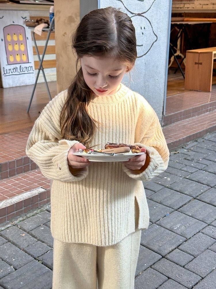 свитер для девочки,свитер в корейском стиле,комплект свитер,корейский свитер,костюмы для девочки