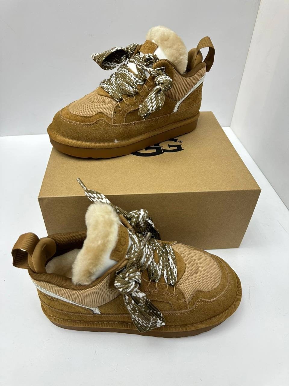 , женская,зимняя  женская,зимняя ,кроссовки ugg