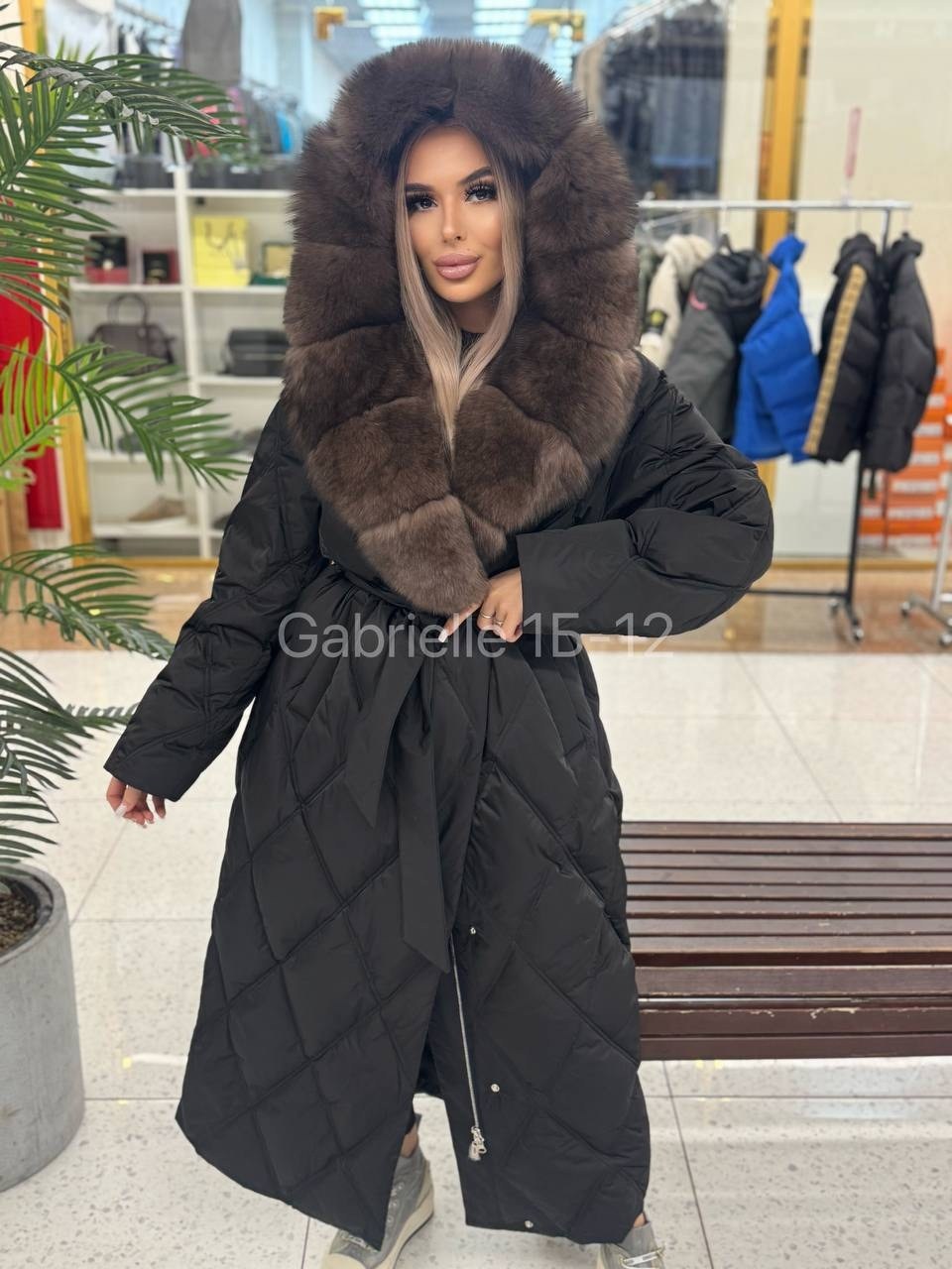 пуховики с мехом,пуховики с натуральным мехом,пуховики женские,пуховик с соболем,пуховик