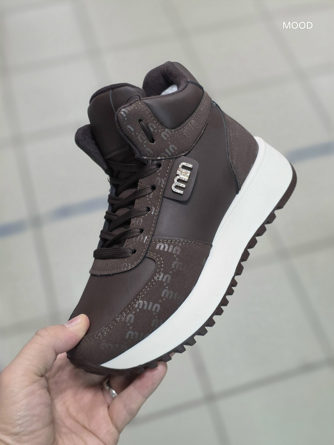 ,кроссовки женскиe,женские кроссовки зимние,зимние кроссовки,кроссовки для женщин