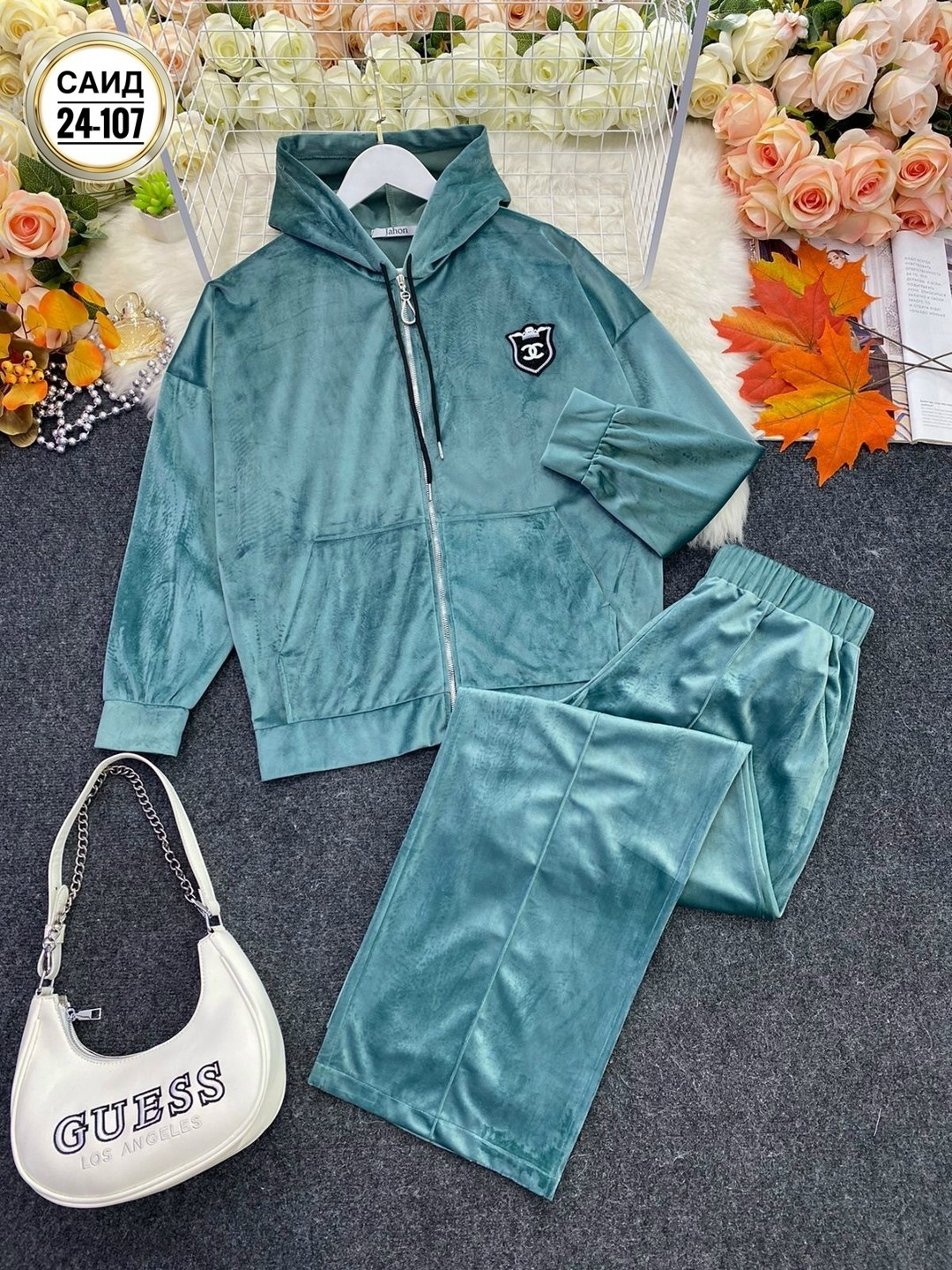 женские спортивные костюмы больших размеров,спортивные женские костюмы,женские костюмы больших размеров,на полных велюровый спортивный костюм,костюм из велюра женский деловой