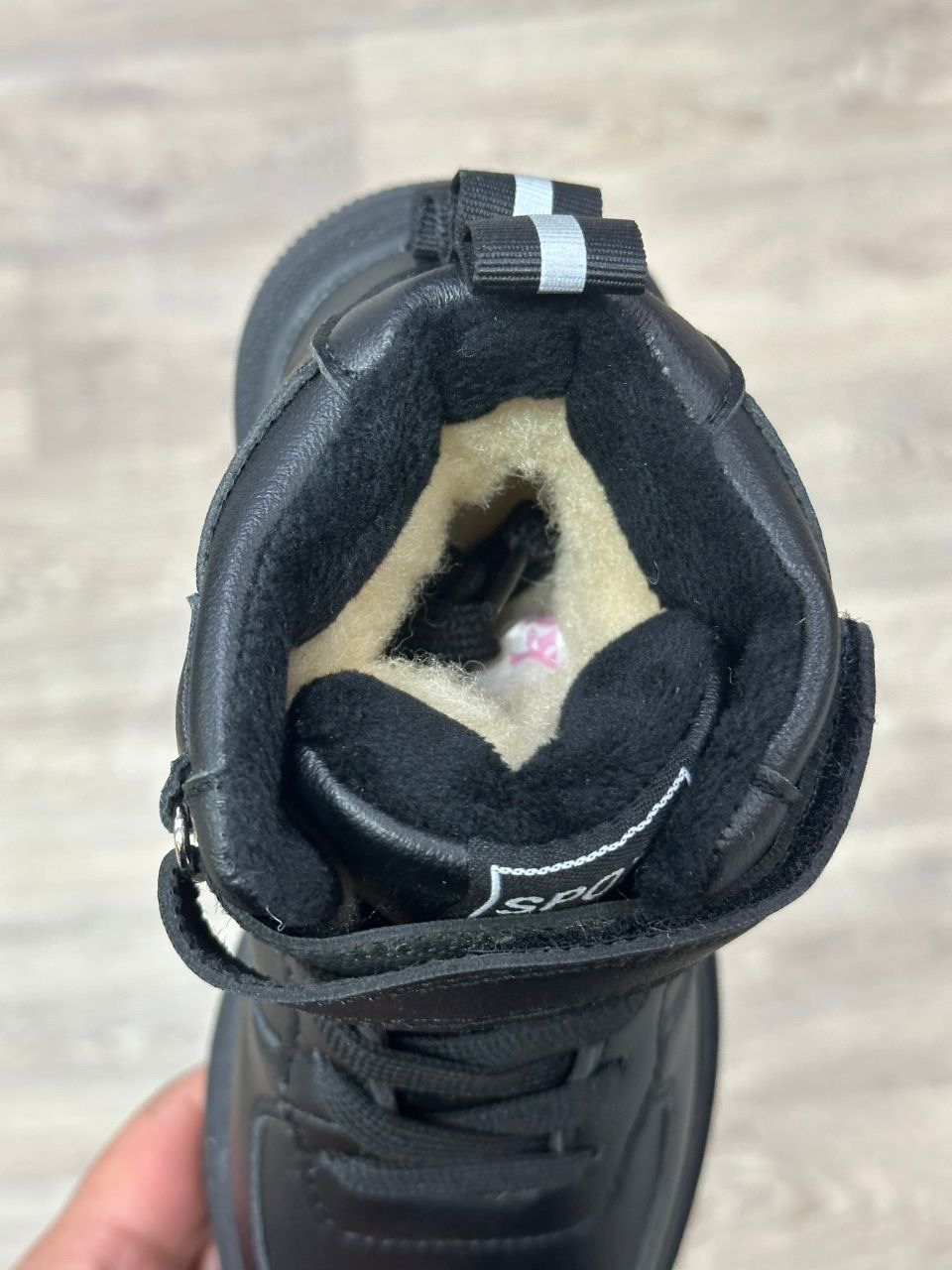 ,детские кроссовки,детская ,футбольная ,спортивный