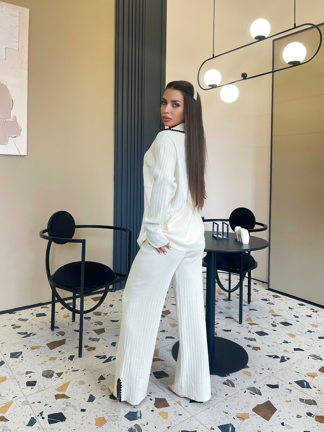 стильные женские костюмы,костюм белый,костюм белый брючный,костюмы комплекты,женский костюм