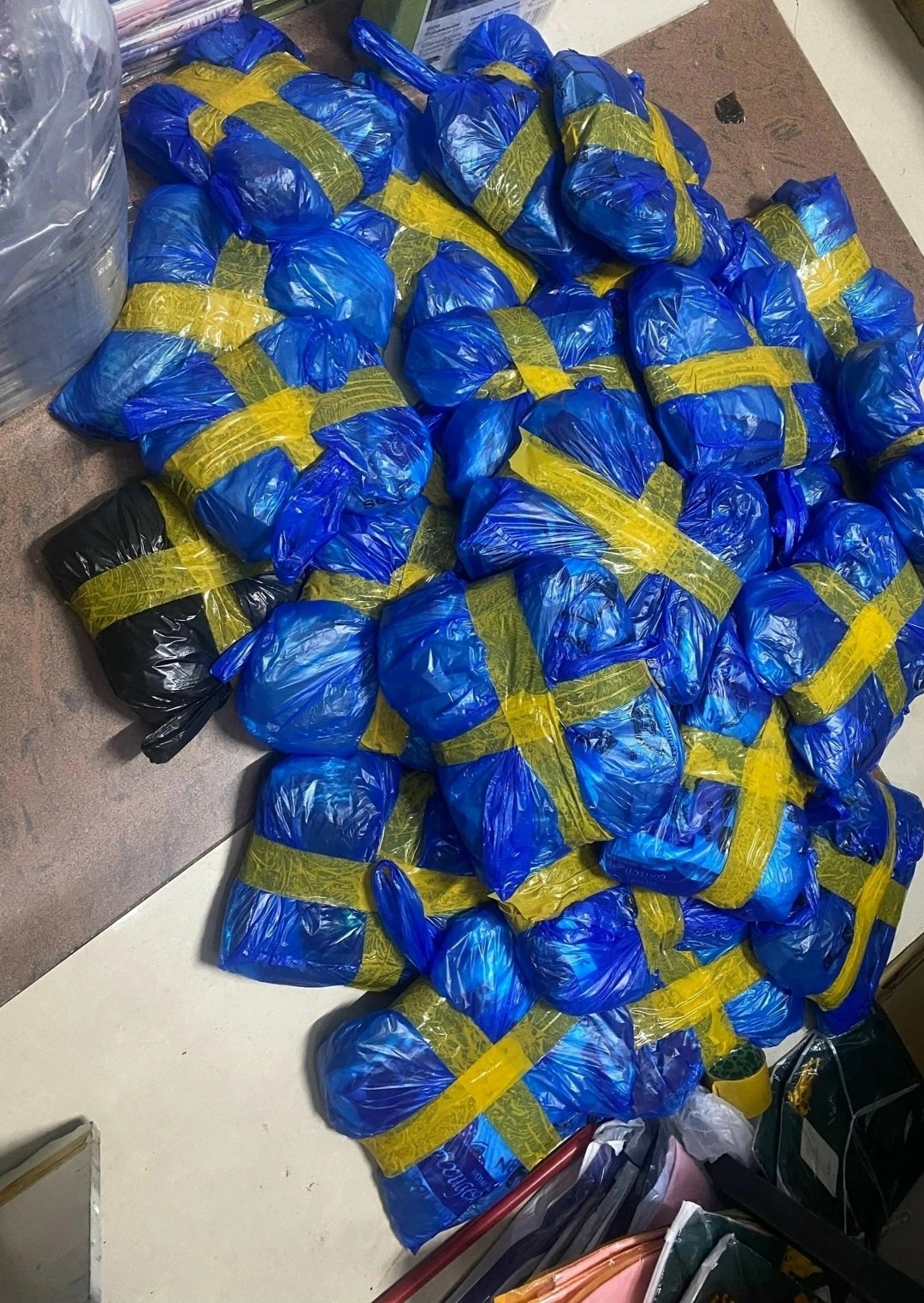 пакеты ,в пакете,рынок ,большие пакеты,пакеты пакеты