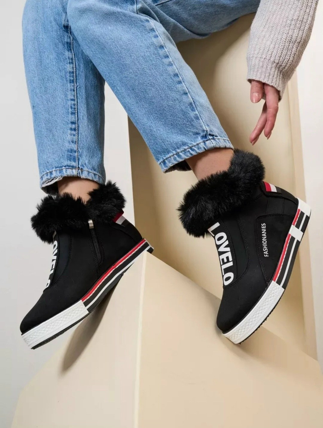 ,зимняя женская ,ботинки женские зимние,женская ,кроссовки с мехом женские зимние