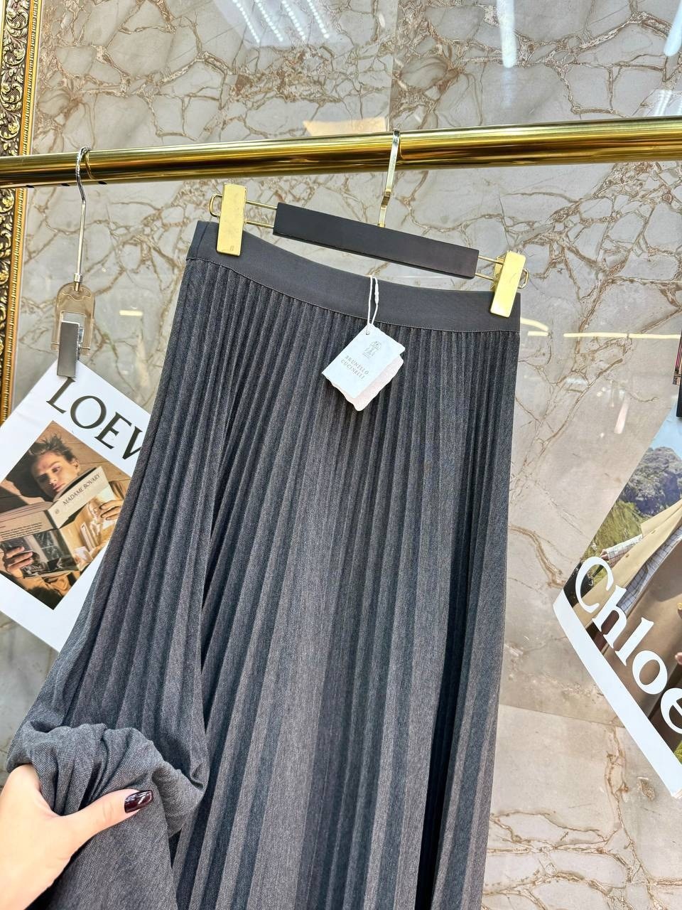 женские костюмы с юбкой,жакет и юбка,стильные костюмы,костюм юбка и пиджак,твидовый жакет и юбка плиссе