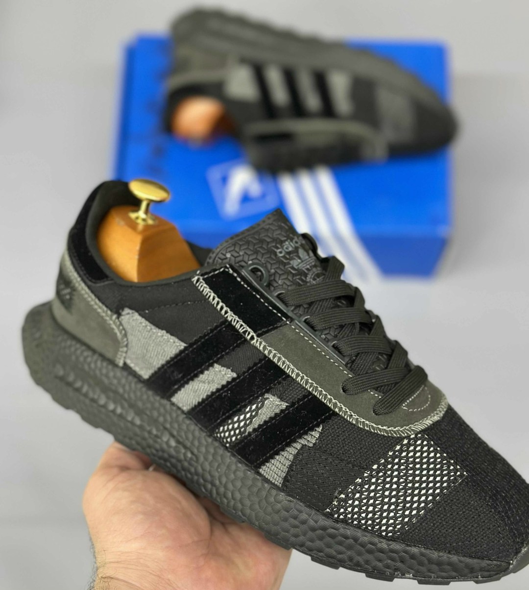 мужские кроссовки adidas,кроссовки adidas,,кроссовки для мужчин,кроссовки adidas retropy