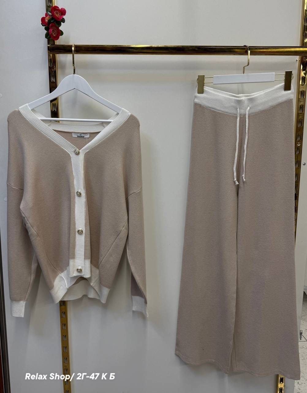 костюмы брючные,трикотажные костюмы,вязаные костюмы,женские костюмы,комплект костюм