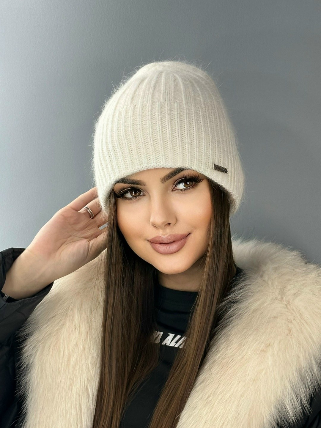 женская шапка из ангоры,шапка зимняя из ангора,вязаная шапка из ангоры,шапка женская пушистая вязаная зимняя из ангоры,зимняя вязаная шапка из ангоры