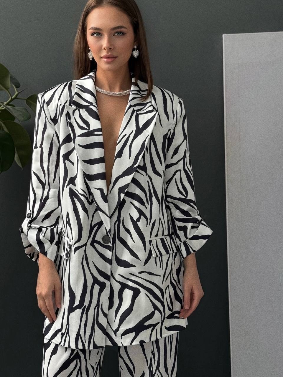 костюм в пижамном стиле,женский костюм в пижамном стиле,костюм с принтом,женские брючные костюмы,костюм с брюками