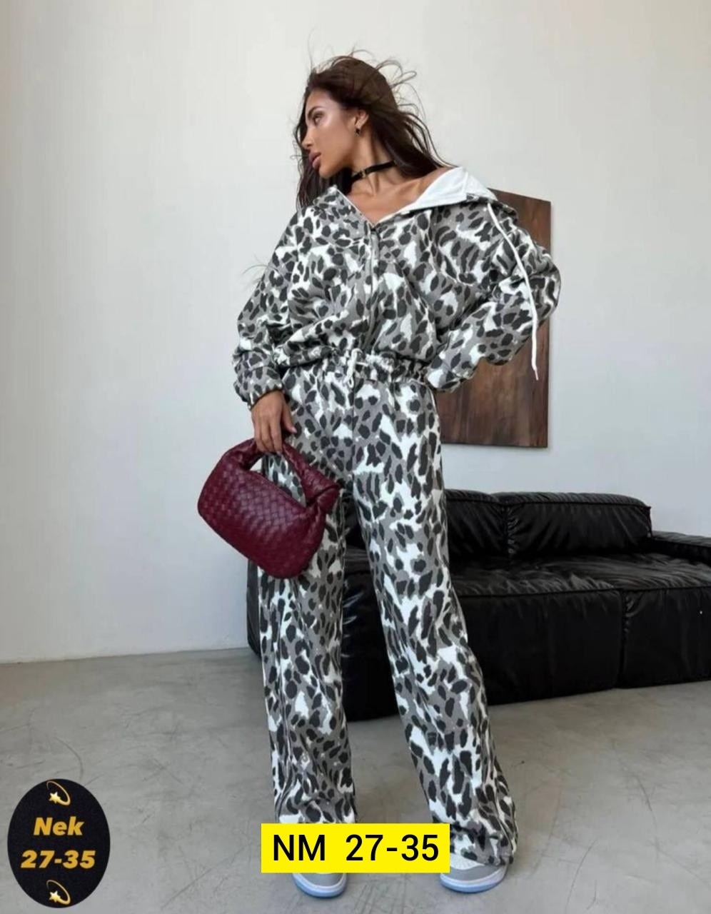 костюмы брючные,спортивные костюмы женские,женские костюмы,костюм теплый,костюм с принтом