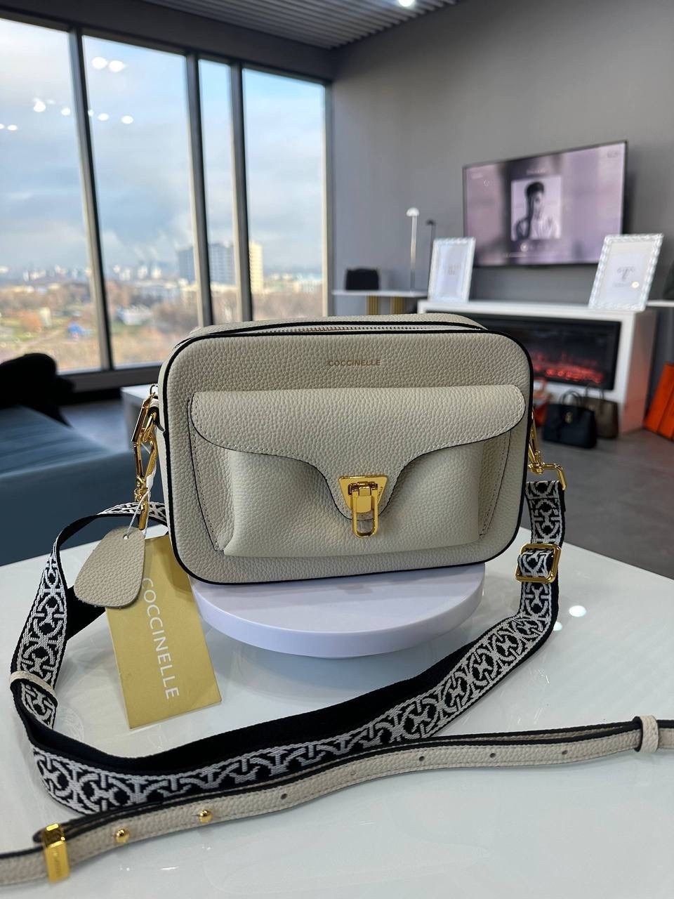 сумка coccinelle,coccinelle beat soft,женская сумка coccinelle,coccinelle сумка на плечо,сумка через плечо coccinelle