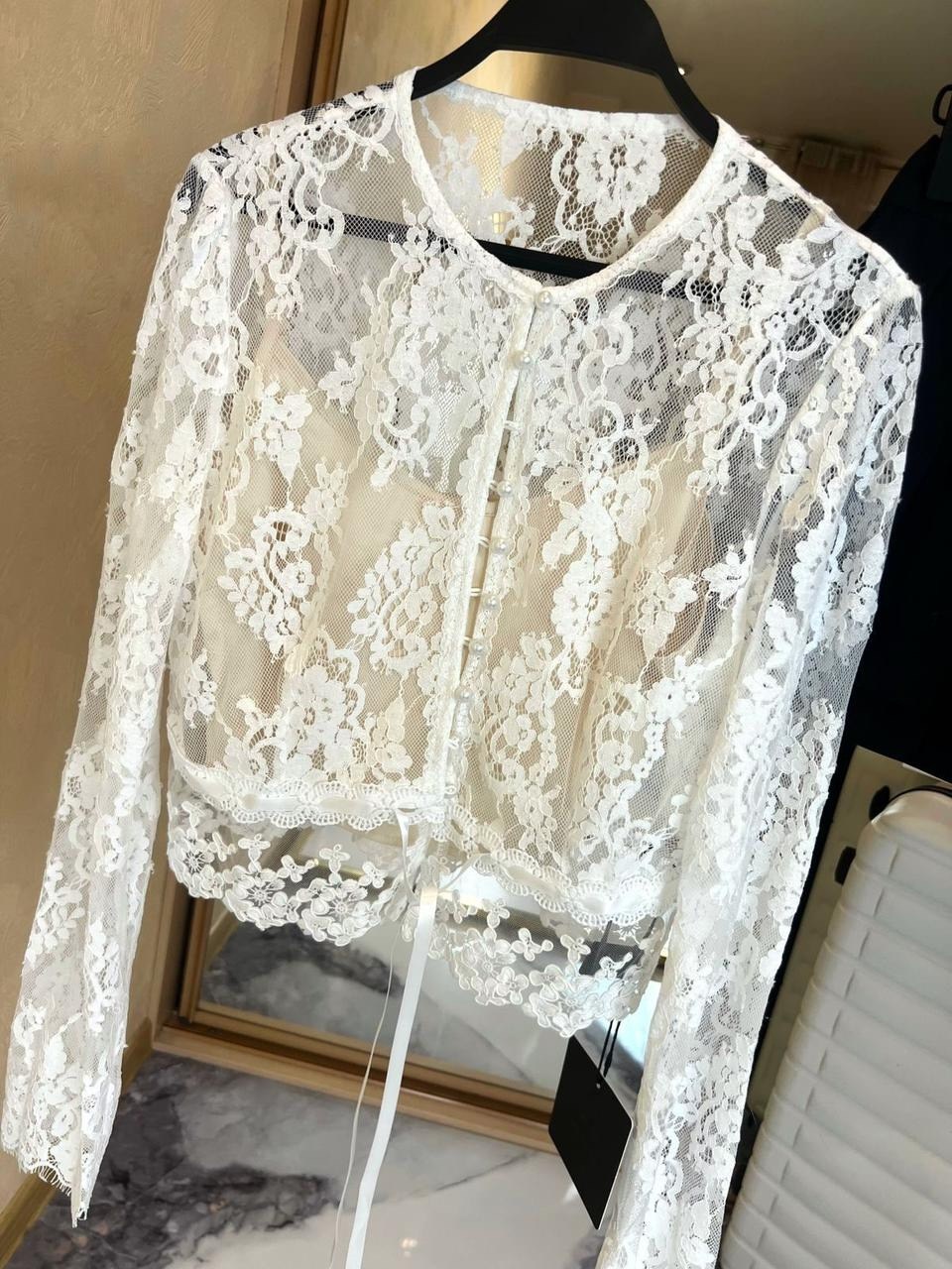 платье с кружевами,элегантное кружевное платье,кружевное платье,кружевное платье белое,женские кружевные платья